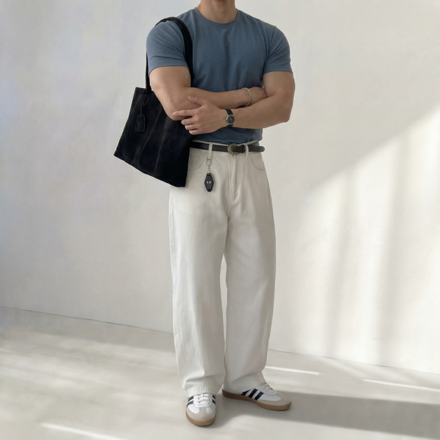 ai-fitting-팔짱_낀_포즈_(3).jpg