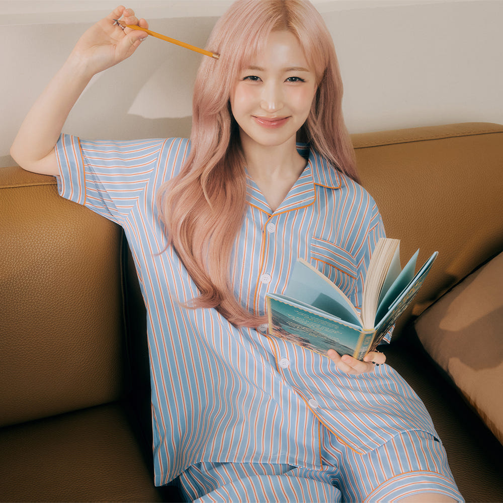 DOSSY 실크핏 시에르 반팔 카라 커플 잠옷 세트 여름 홈웨어