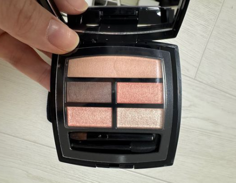 샤넬 아이섀도우 레베쥬 헬시 글로우 내추럴 아이팔레트 음영메이크업 웜, 4.5g - 메인 이미지