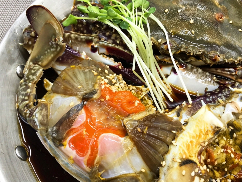 국산 꽃게 암꽃게 숫꽃게 제철 활꽃게 급냉 냉동 연평도 알배기 이미지 6