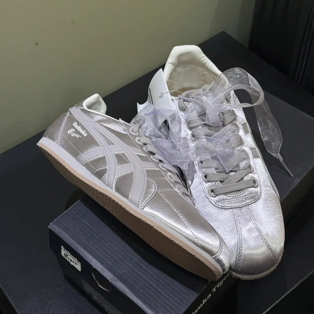오니츠카타이거 런 스파크 펄 글로시 새틴 바이올렛 라이트 퍼플 1183C605-250 이미지 7