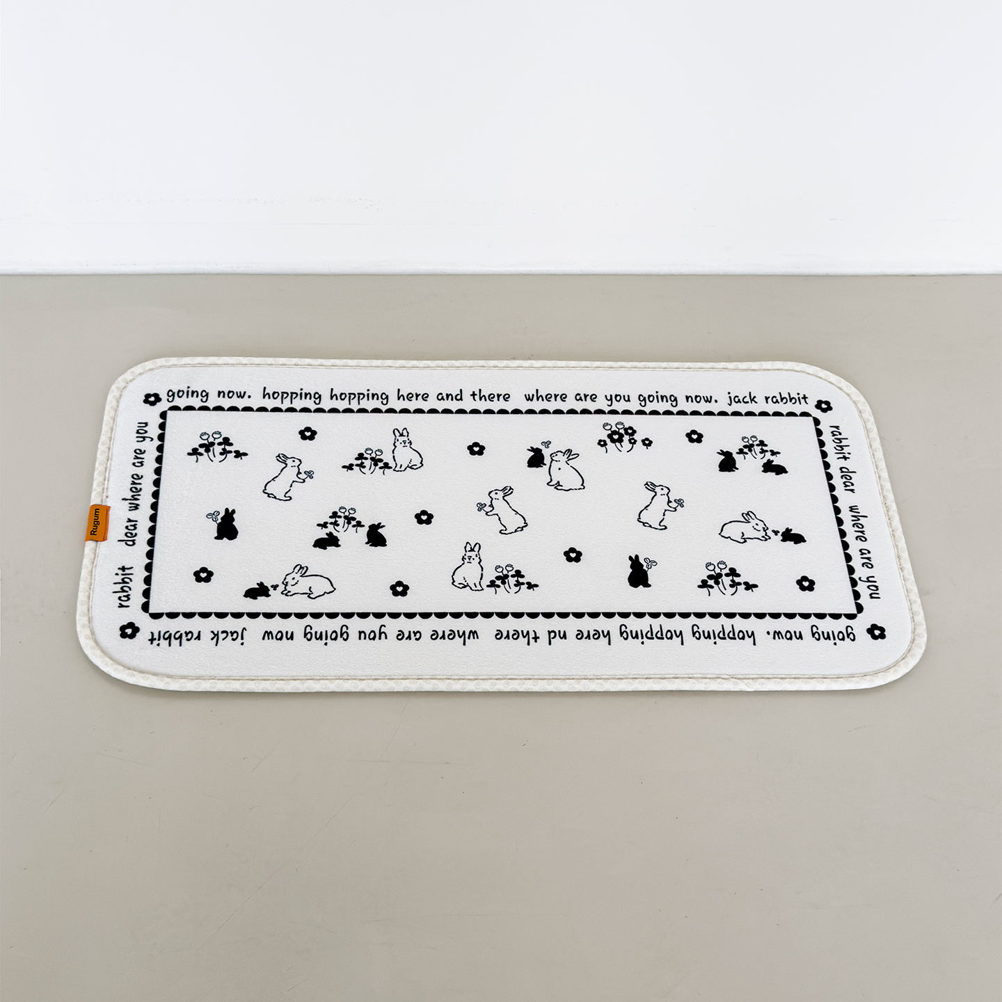 소프티 매트 홈 컬렉션 미니 발매트 극세사 미끄럼방지 세탁가능 멜로디버니, 30x60cm - 상세 이미지 2