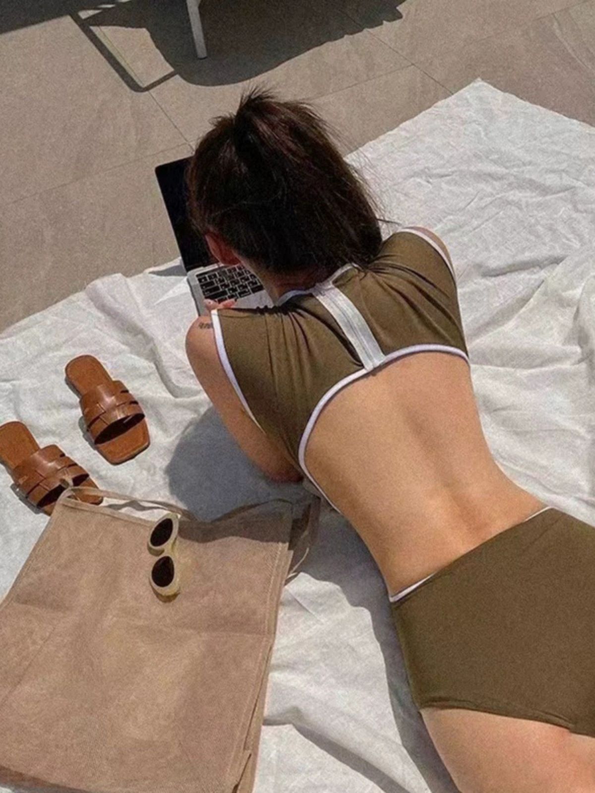 여성 여름 패션 복고풍 체형커버 수영복 스포티 보정 카키 M - 상세 이미지 3