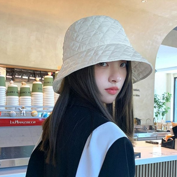 데일리 여성 버킷 모자 퀼팅 패딩 벙거지 모자 겨울 패션 - 상품 이미지
