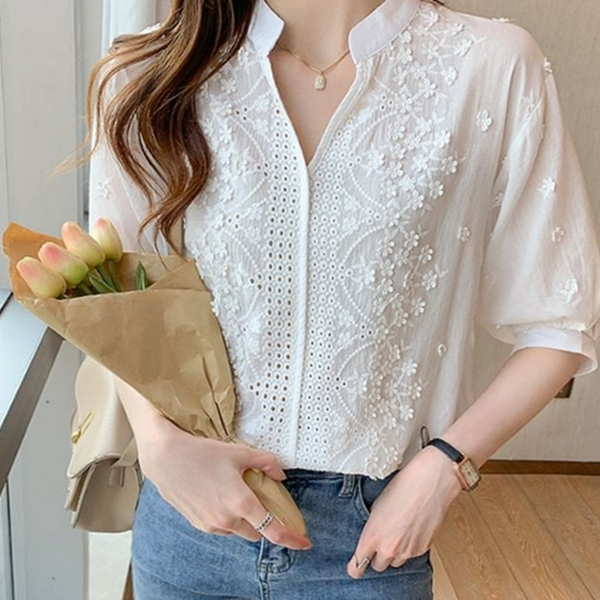 브이넥 여성 블라우스 루즈핏 블라우스 자수 펀칭 여름 - 상품 이미지