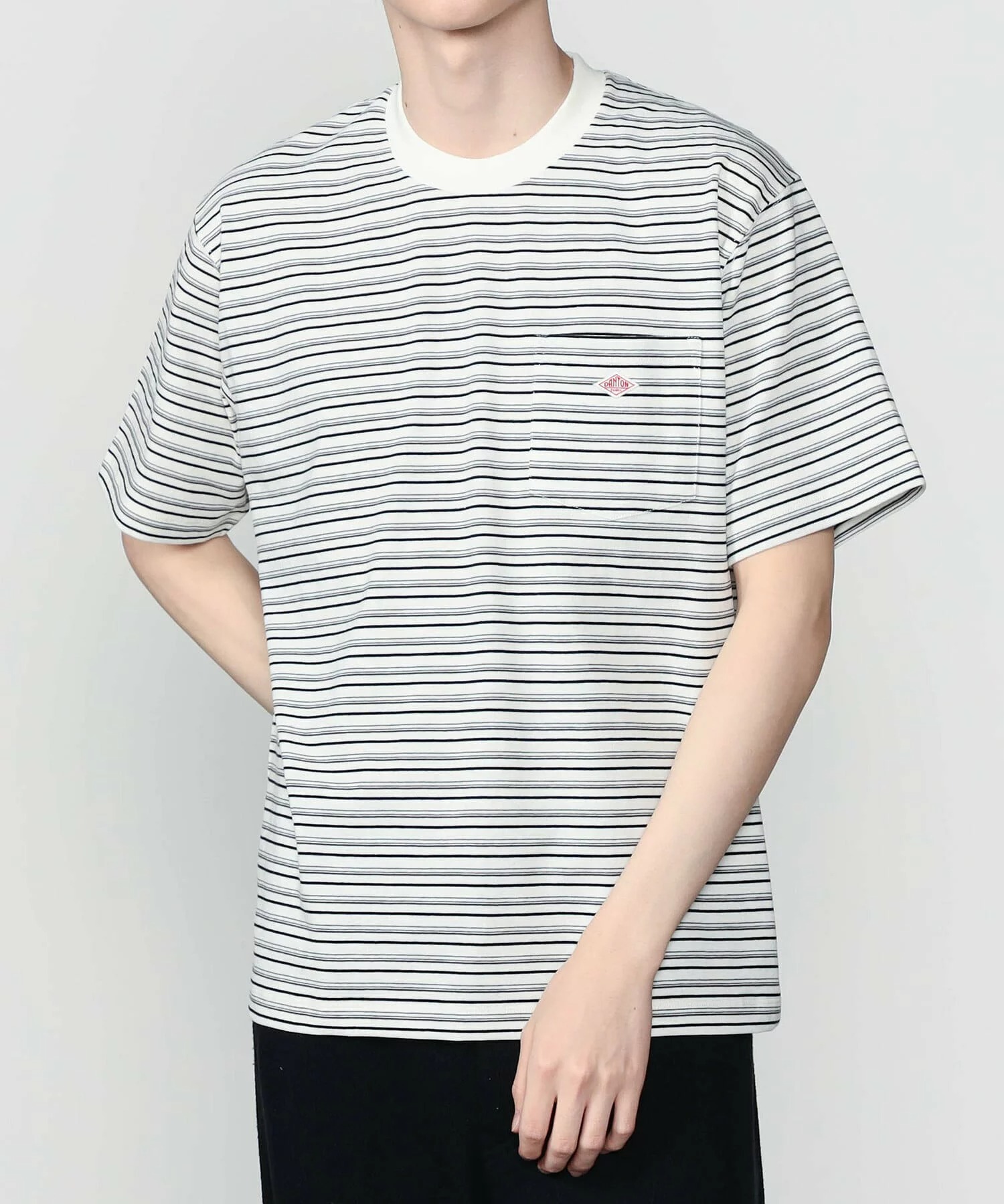 단톤 남성 스트라이프 포켓 반팔 티셔츠 [26SS] 봄여름 세미오버핏 부드러운 포인트 - 상세 이미지 3