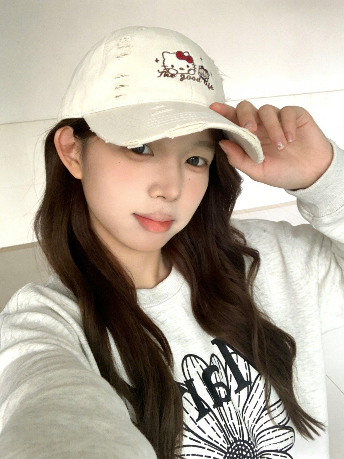 헬로키티 야구 모자 얼굴 작아보이는 볼캡 여성 패션 빈티지 챙 데일리 캡 베이지 조절 가능 (54-60cm) - 상세 이미지 2