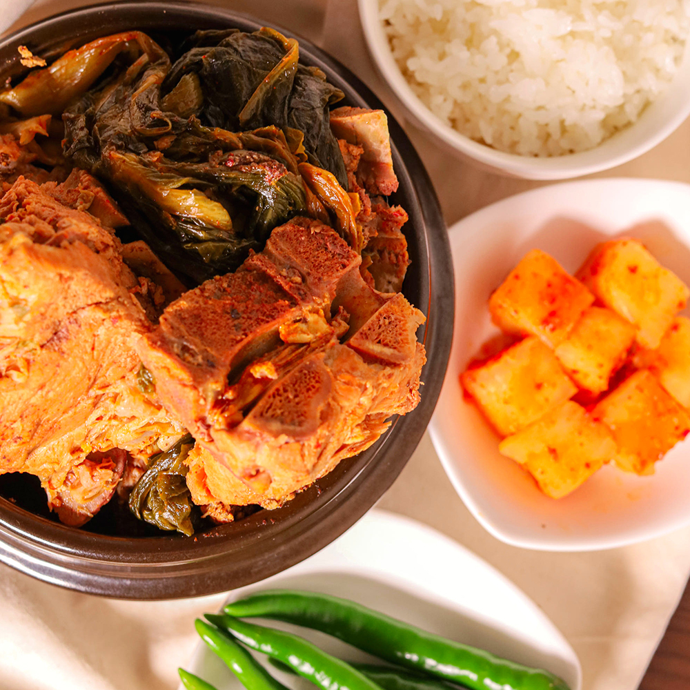 2인분 살코기 듬뿍 국내산 등뼈 감자탕 1kg 얼큰한 푸짐한 이미지 6