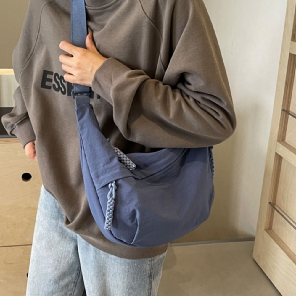 해외 여행 가방 보부상 반달 크로스백 크루와상백 이미지 7