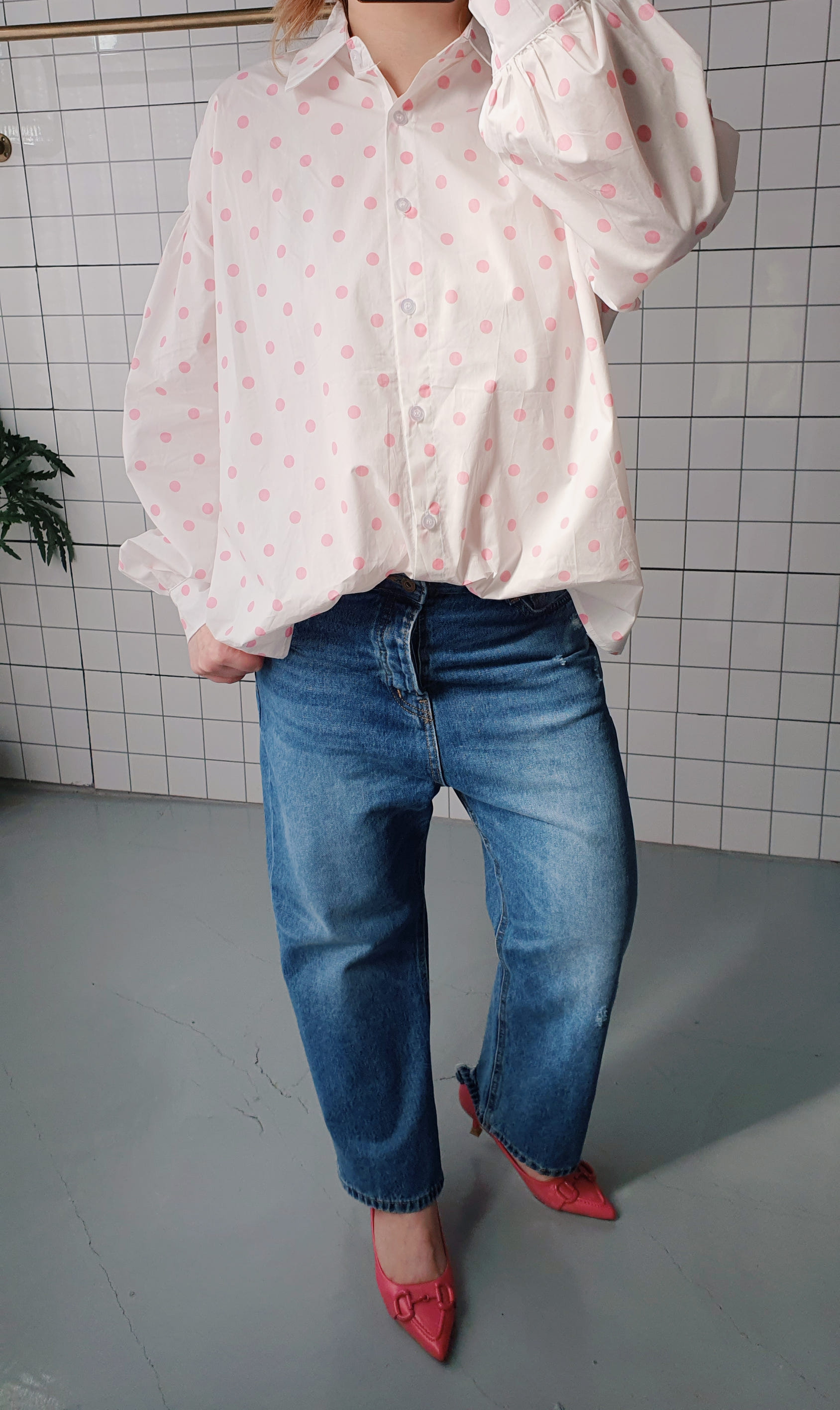 오버핏 도트 카라 셔츠 블라우스 이미지 7