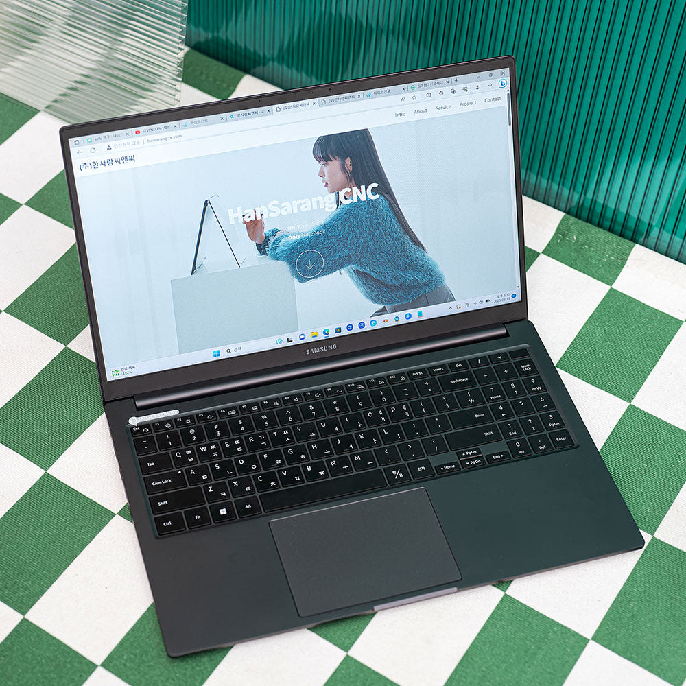 갤럭시북4 디자인