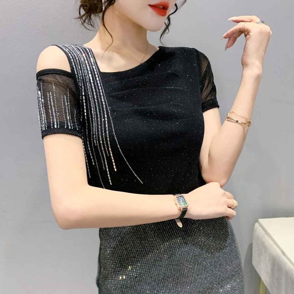 라인댄스복상의 오프숄더 큐빅 한쪽 어깨 반짝이 스판 반팔 셔링 슬림핏 블라우스 티셔츠 - 상세 이미지 2