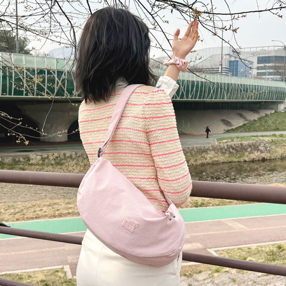 가벼운 빅사이즈 숄더백 체크 패턴 경량 파스텔 반달 호보백 크로스 숄더백 가방 - 상세 이미지 4