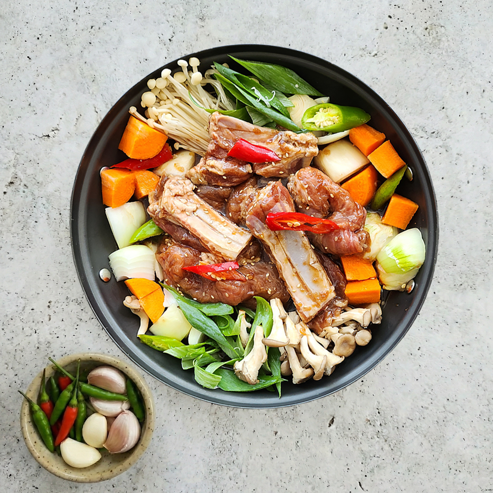 갈비아저씨 국내산 한돈 수제 양념 돼지갈비 900G - 상품 이미지