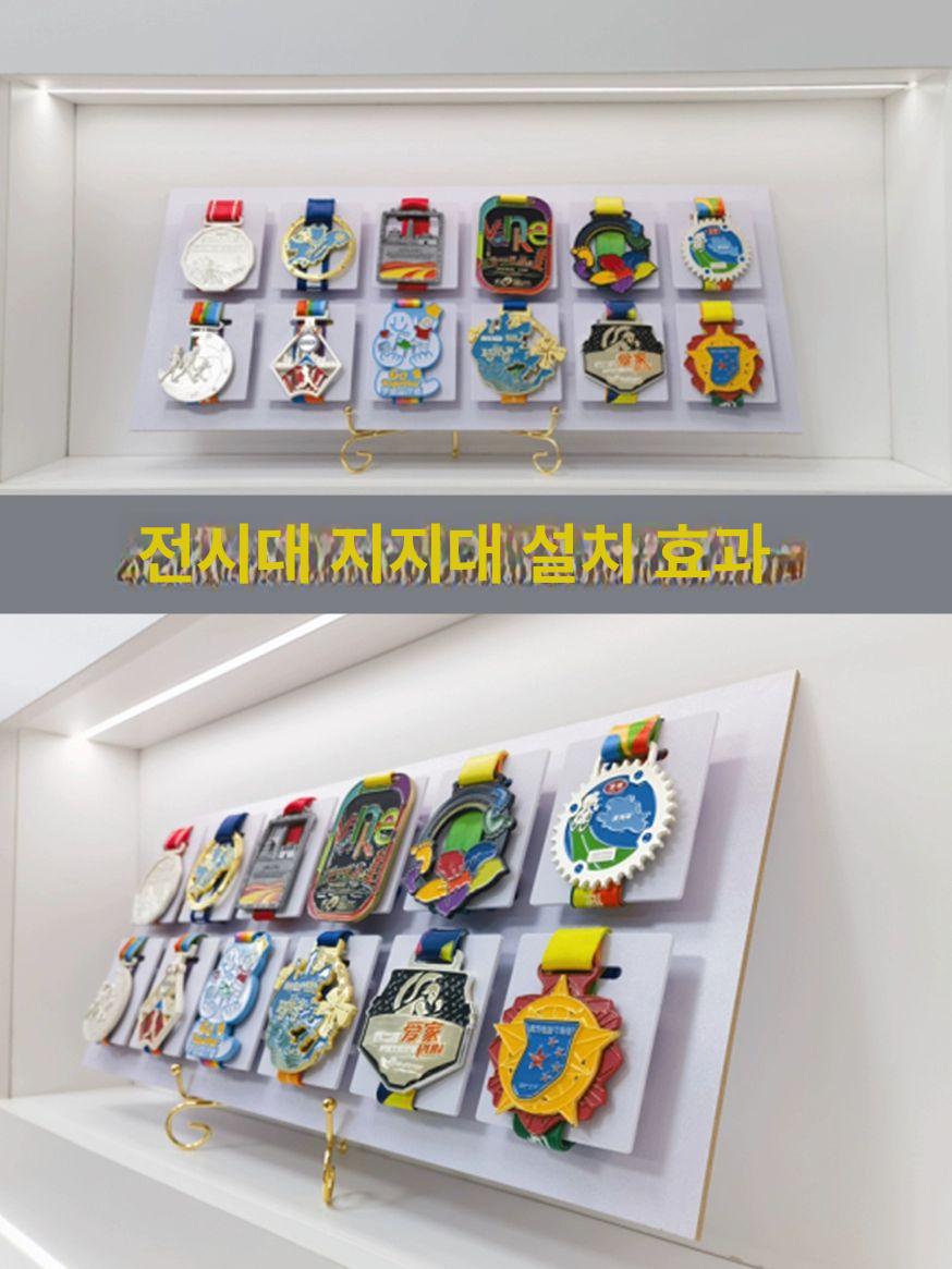 최고급 메달 정리 탁상용 3x5 완주 배열 전시 거치대 3x6 18개 12인치 블랙 3D 상장 전시판 - 상세 이미지 5
