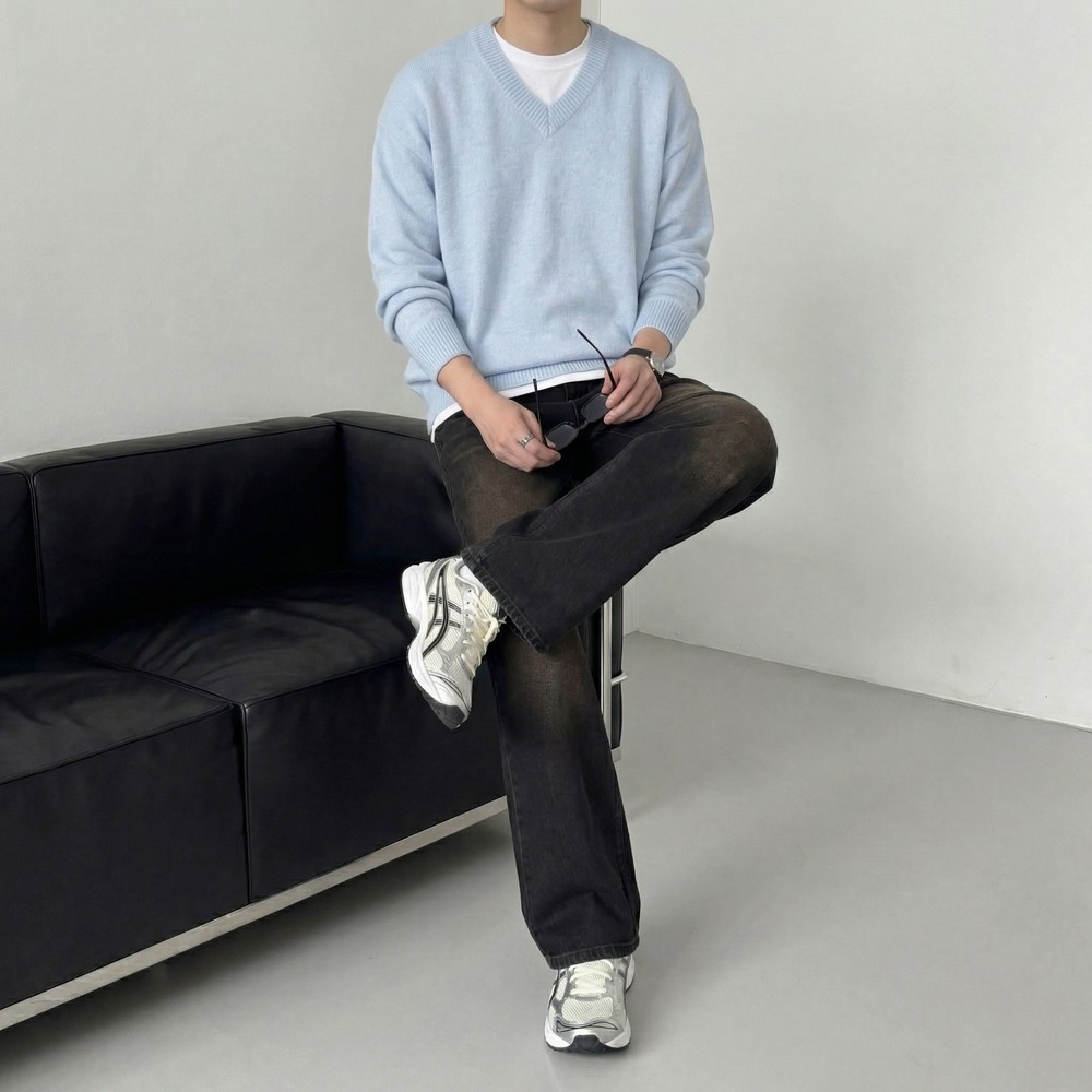 SET 크롭 브이넥 니트 뒷밴딩 세미와이드 청바지 세트 - 상세 이미지 3