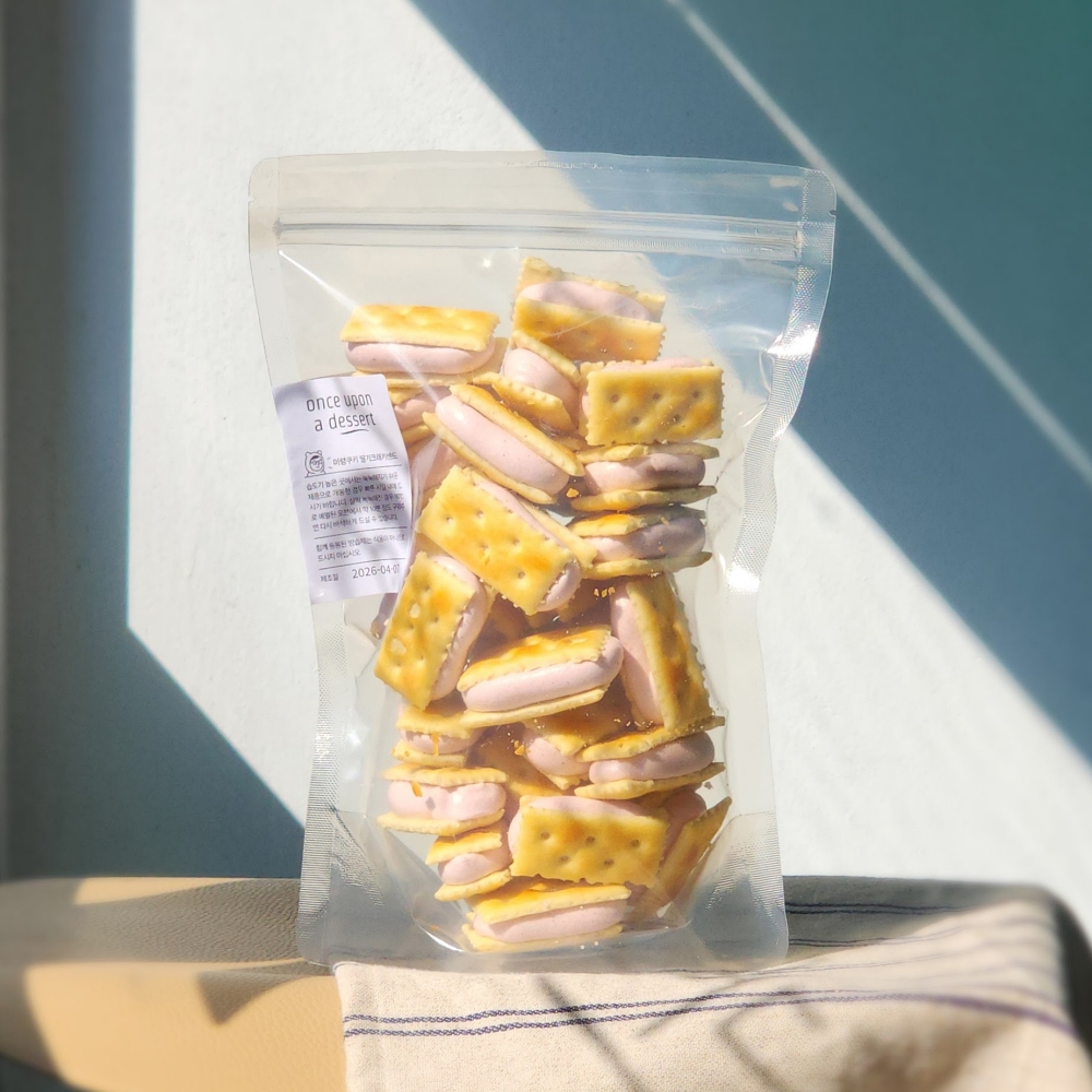수제 머랭쿠키 딸기 듬뿍 샌드, 140g, 1개 - 상세 이미지 2