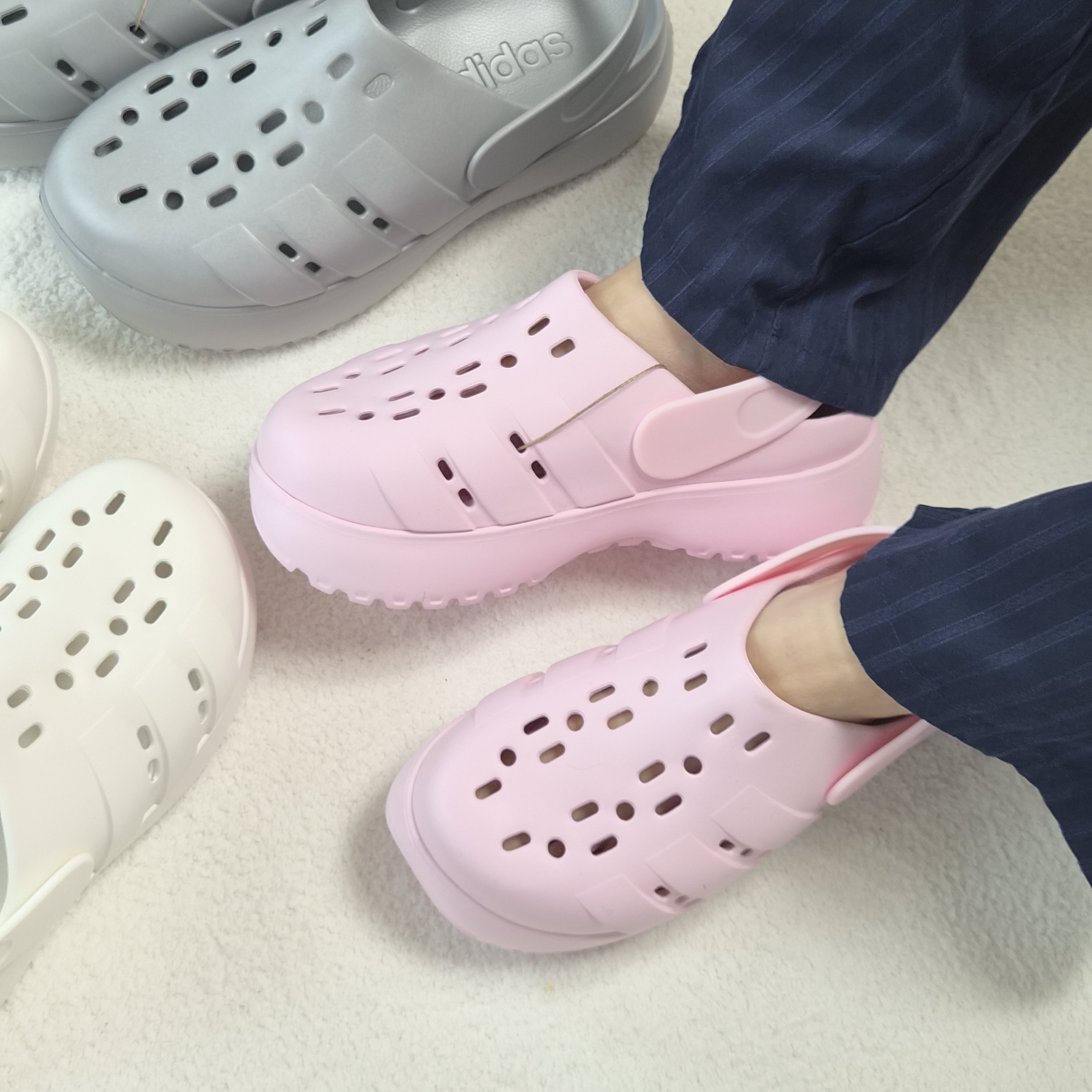 아디다스 아딜렛 클로그 플랫폼 키높이 남녀공용샌들 3color 화이트 핑크 실버 이미지 7