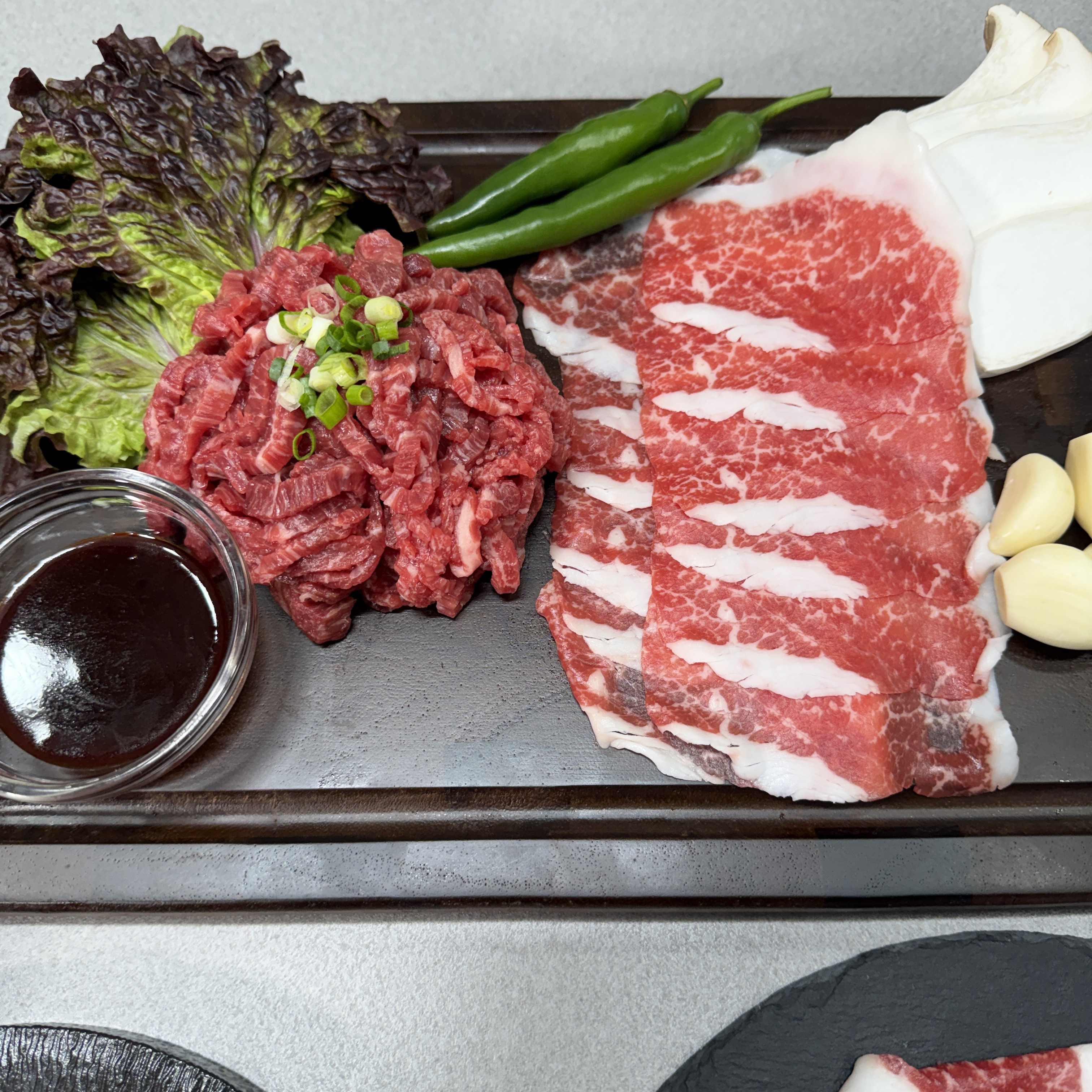 횡성한우 차돌육회쌈 한우육회 술안주 한끼식사 홈파티 초신선 소고기 1+등급, 400g, 1개 - 상세 이미지 3