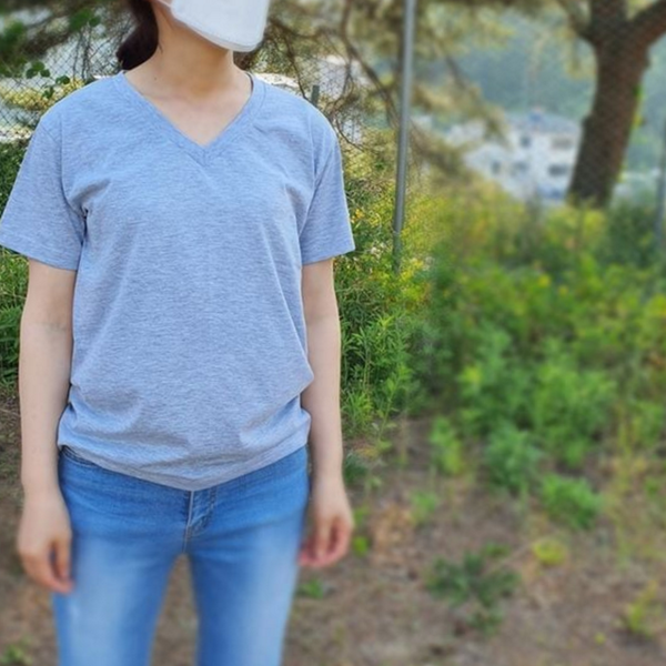 기본 남녀공용 브이넥 티셔츠 무지 남성 브이넥 반팔 여성 면 - 상품 이미지