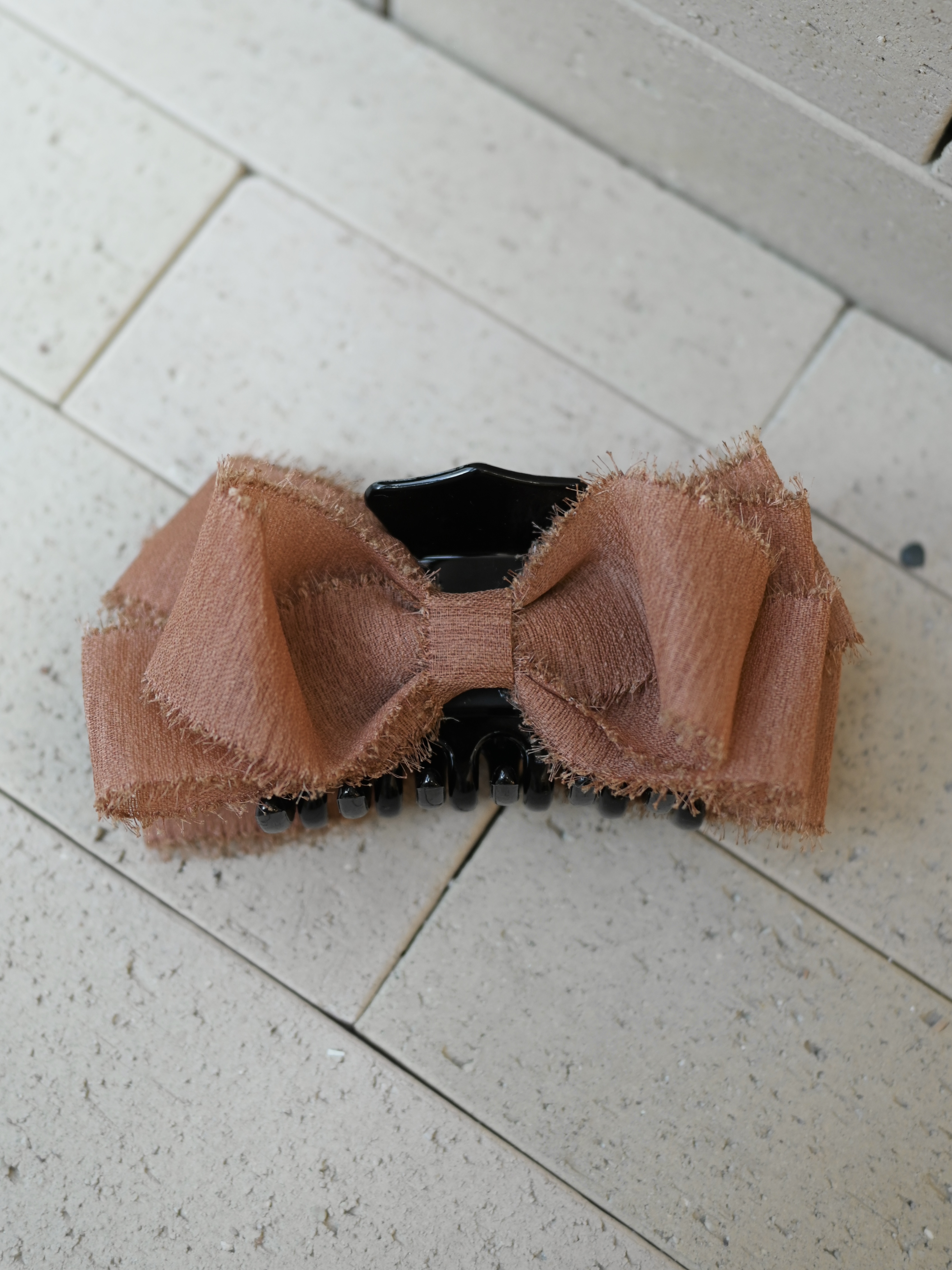 집게핀 날리 쉬폰 빅 리본 올림머리 헤어바렛 데일리 심플 반달 8cm 이미지 7