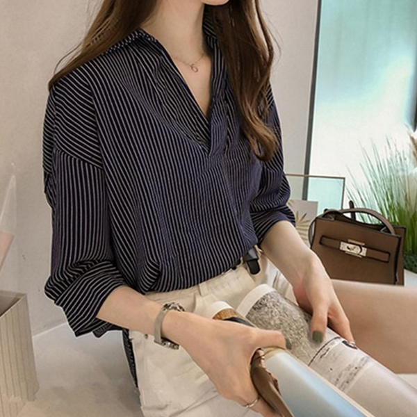 루즈핏 여성 5부 셔츠 헨리넥 반오픈 셔츠 스트라이프 여름 줄무늬 카라 반팔 블라우스 - 상품 이미지