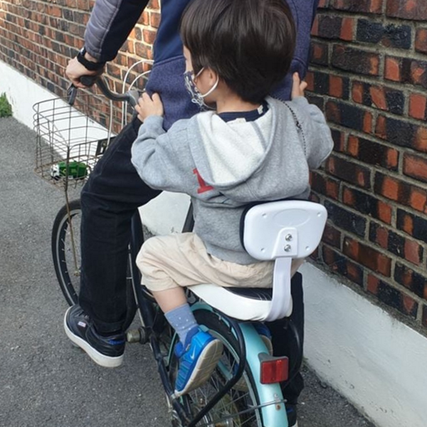 뒷자리 자전거 뒷좌석 안장 보조 자전거 등받이 안장 안전 푹신 뒷안장 쿠션 좌석 리어 - 상품 이미지