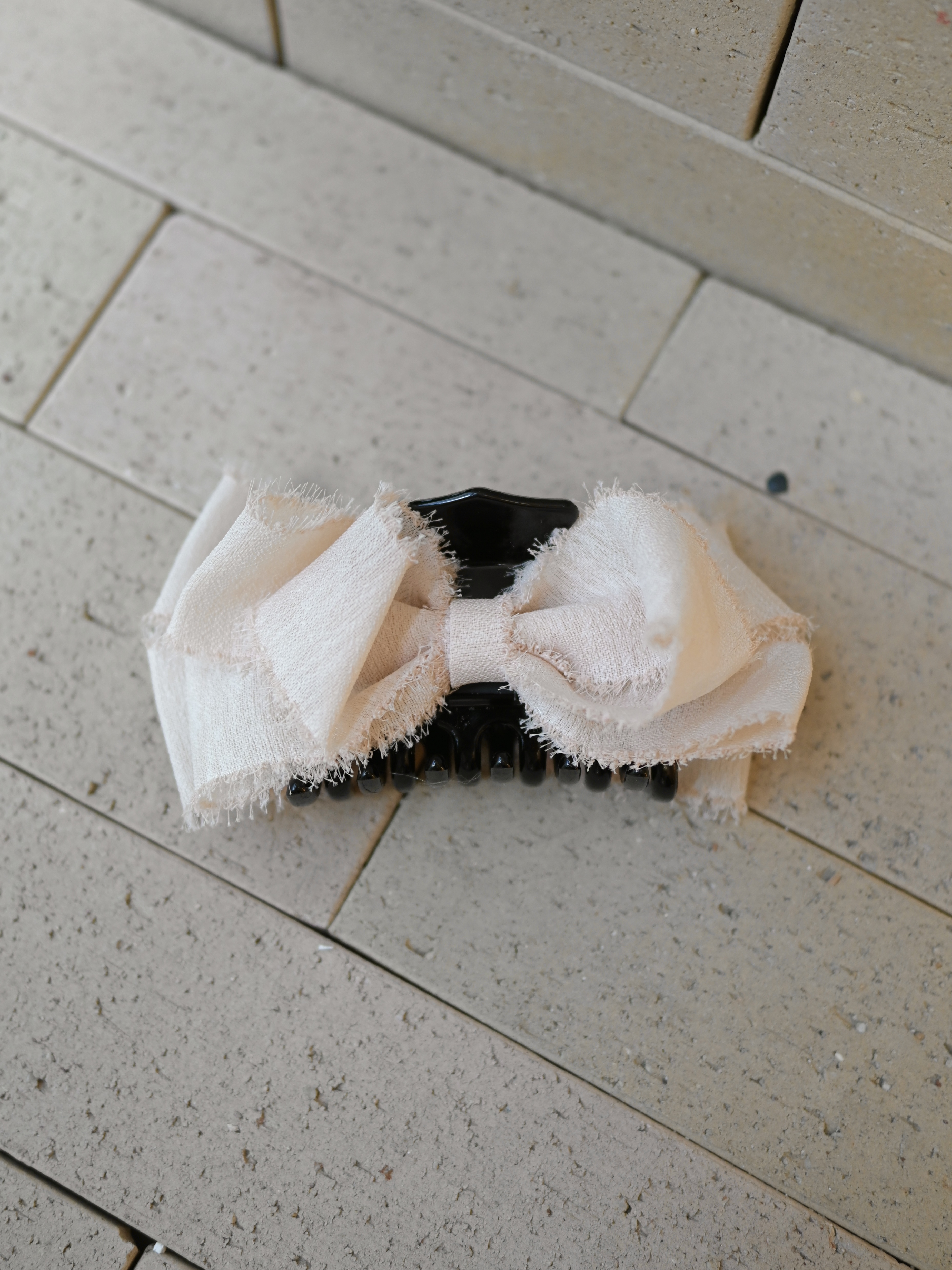 집게핀 날리 쉬폰 빅 리본 올림머리 헤어바렛 데일리 심플 반달 8cm 이미지 8