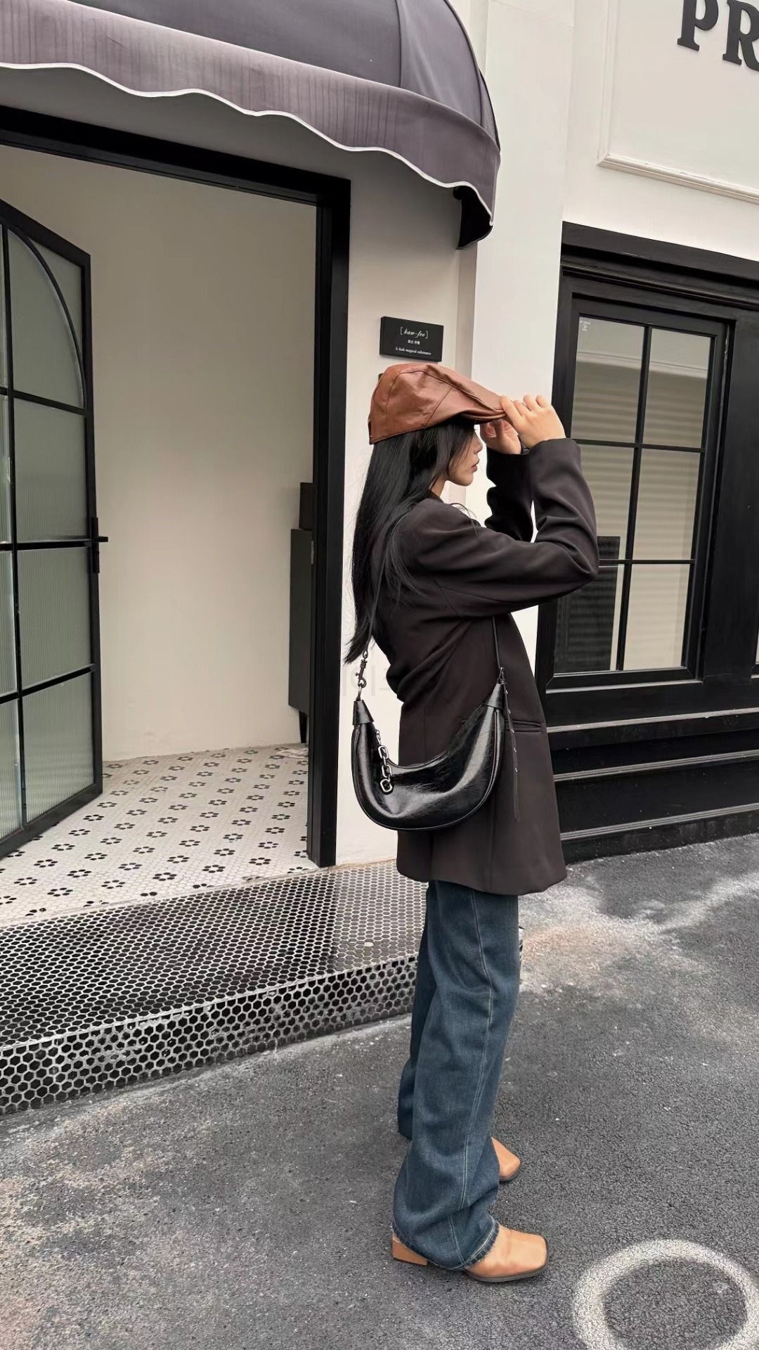소가죽 크로와상 숄더백 여성 반달 호보백 세련된 하객룩 부드러운 가죽가방 - 상세 이미지 2
