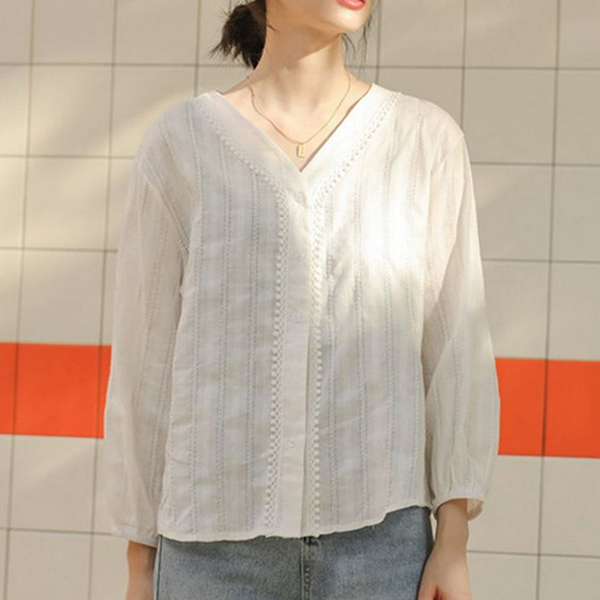 데일리 브이넥 블라우스 레이어드 여성 펀칭 블라우스 여름 하객룩 - 상품 이미지
