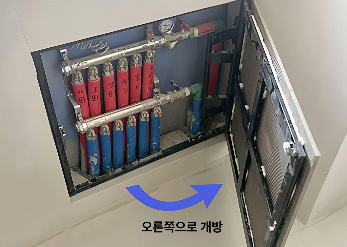 숨겨진 점검구 히든도어 개폐식 타일 화장실 벽체 배관 은폐문 가벽설치 - 상품 이미지