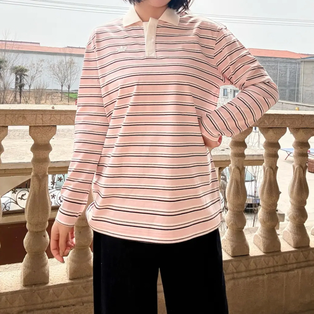 아디다스 우먼스 스트라이프 오버사이즈 폴로 긴팔 티셔츠 샌드 핑크 KU8351 - 상품 이미지