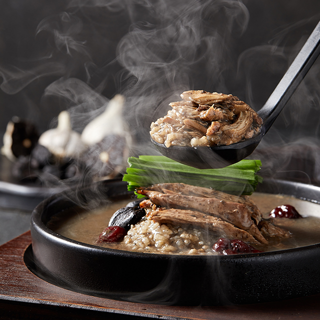 흑마늘 독계죽 1kg 뼈없는 삼계죽 백년가게 일월정 - 상품 이미지