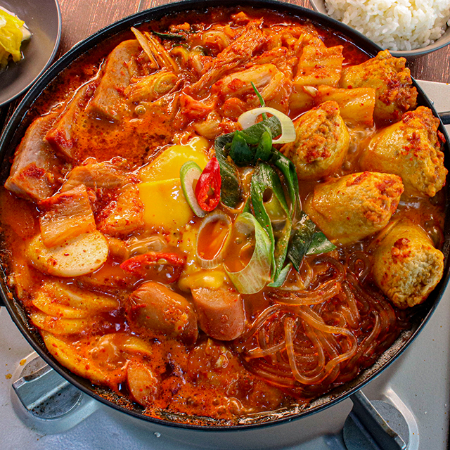 햄가득 푸짐 의정부 정순옥 부대찌개 햄폭탄 (2인분,라면사리포함) 이미지 7