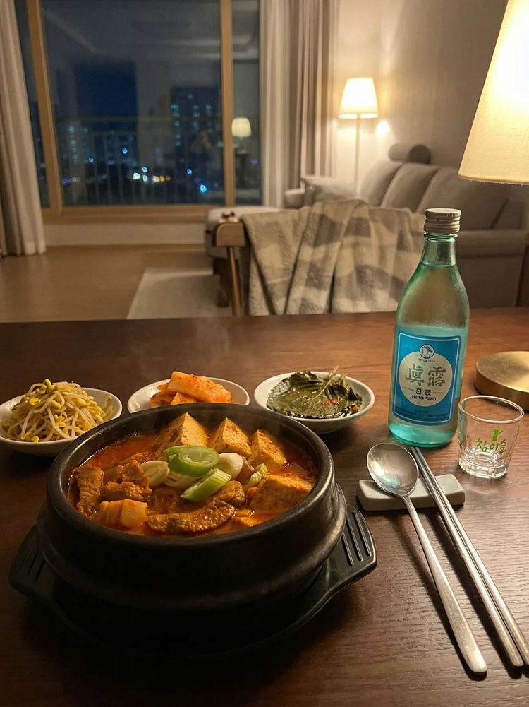 라투이 김치짜글이 450g 2인분 캠핑 낚시 차박용 밀키트 - 상세 이미지 4