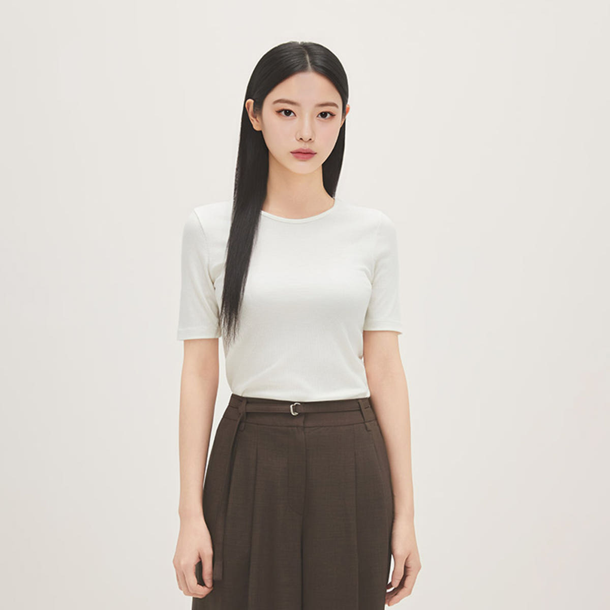 로엠 올데이 베이직 라운드넥 골지 티셔츠 RMHWG24R03 가격 비교 roem 로엠 올데이 베이직 라운드넥 골지 티셔츠 RMHWG24R03