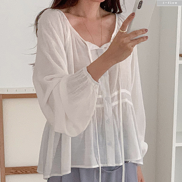 랜듀 스트랩 루즈핏 셔링 블라우스 3col 봄 여름 시스루 U넥 아방핏 제이플로우 이미지 3