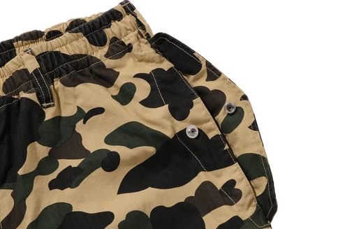 베이프 바지 1ST CAMO RIPSTOP CARGO SHORTS 1M30-153-009 - 상세 이미지 2