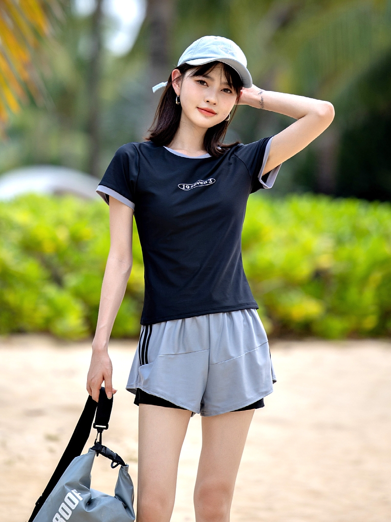 부모님래쉬가드 할머니 엄마 60대 캡내장반팔래쉬가드 아줌마수영복상의 - 상품 이미지