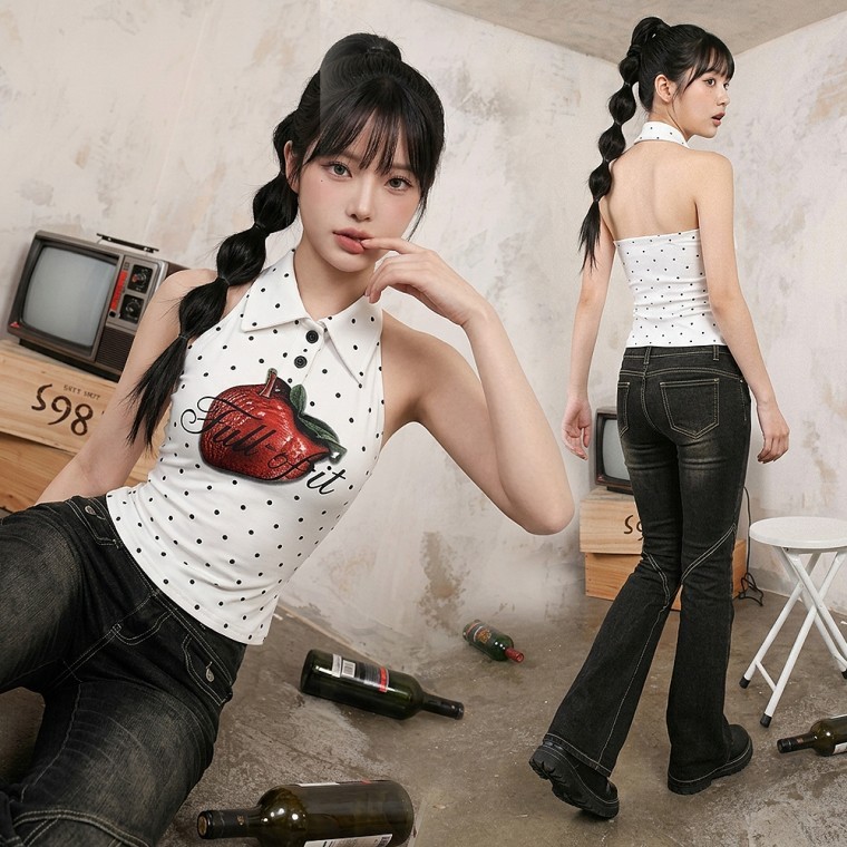 딸기 카라넥 홀터 나시티 민소매 단추 도트 슬림핏 - 상품 이미지