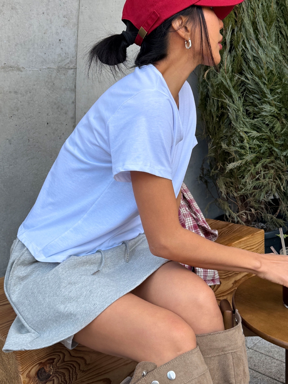 여성반팔티 흰티 유넥 이너 레이어드 세미크롭 반팔 티셔츠 이미지 6