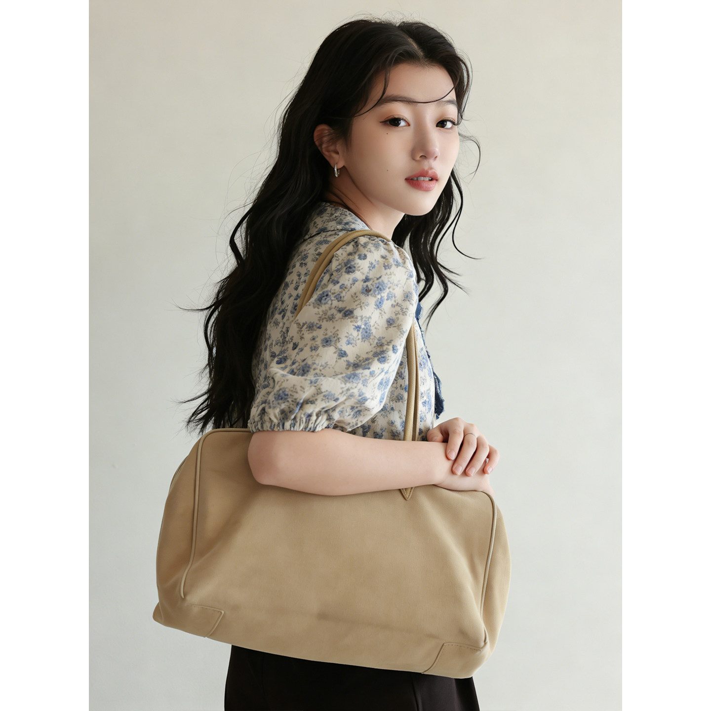 플라워 블라우스 로맨틱 퍼프소매 리본장식 페블럼 여름 - 상세 이미지 3