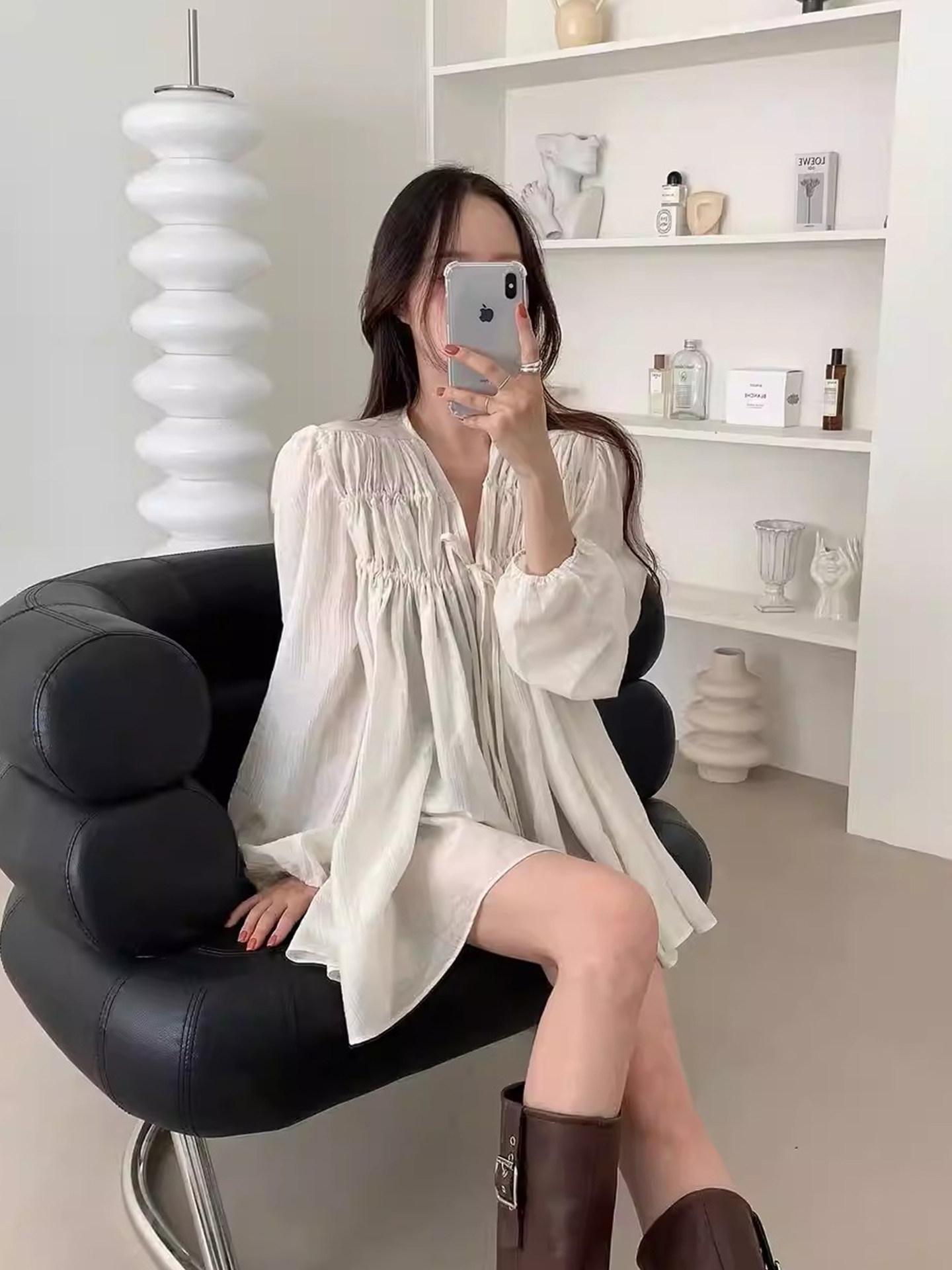 브이넥 플리츠 스트링 버블소매 여성 봄 데일리 베이직 - 상세 이미지 4