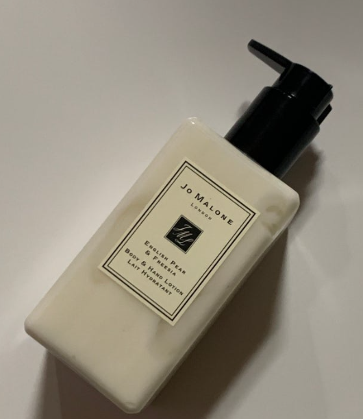 조말론 바디로션 앤 핸드로션 잉글리쉬 페어 앤 프리지아 고보습 촉촉한보습 250ml - 상세 이미지 2