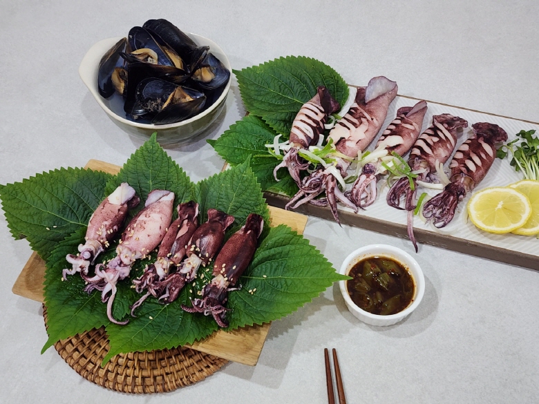 총알한치 오징어 총알(통) 찜 초코 한입 제철 생물 냉동 급냉 오징어 이미지 7