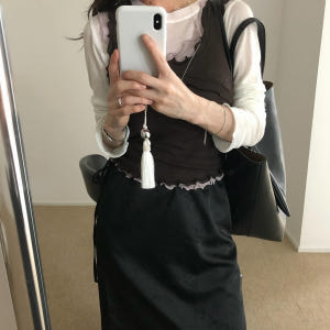 온프 여성 여름 레이어드 무지 이너 크롭 뷔스티에 브이넥 프릴 나시 티 착용 후기 | 사이즈/핏 총정리 - 상품 이미지 1
