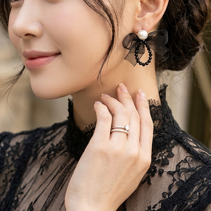 가더GADE 8CA 핸드메이드귀걸이 진주드롭 꽃귀걸이 1세트 오간자리본 모임 생일파티 셀프웨딩 패션 드레스코디 발표회 특별한 이색적인 유니크 - 상품 이미지
