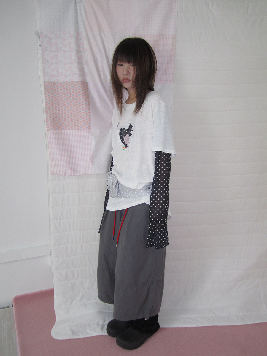 3months 여성긴팔티셔츠 하트 자수 루즈핏 도트 긴팔 레이어드 봄티셔츠 - 상세 이미지 5