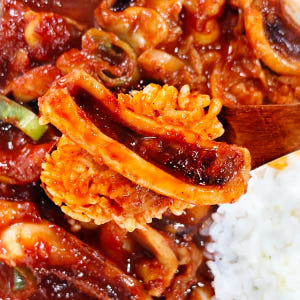 라투이 매운 오징어볶음 600g (300g x 2팩) 캠핑 차박 밀키트 ... 맛있게 먹은 솔직 후기 - 상품 이미지 2