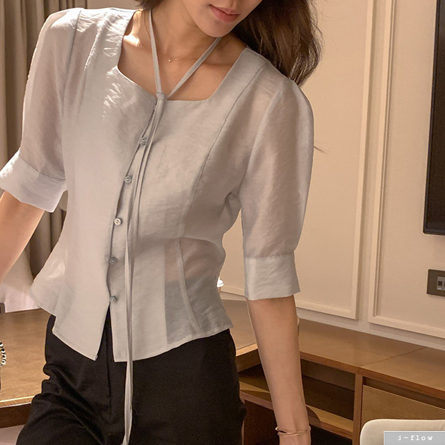 포닛 스퀘어넥 라인 크롭 블라우스 3col 여름 봄 스트랩 절개 5부소매 시스루 제이플로우 - 상세 이미지 4